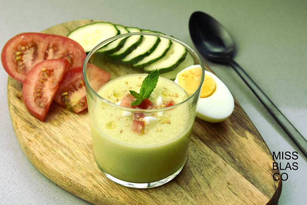 sopa de pepino