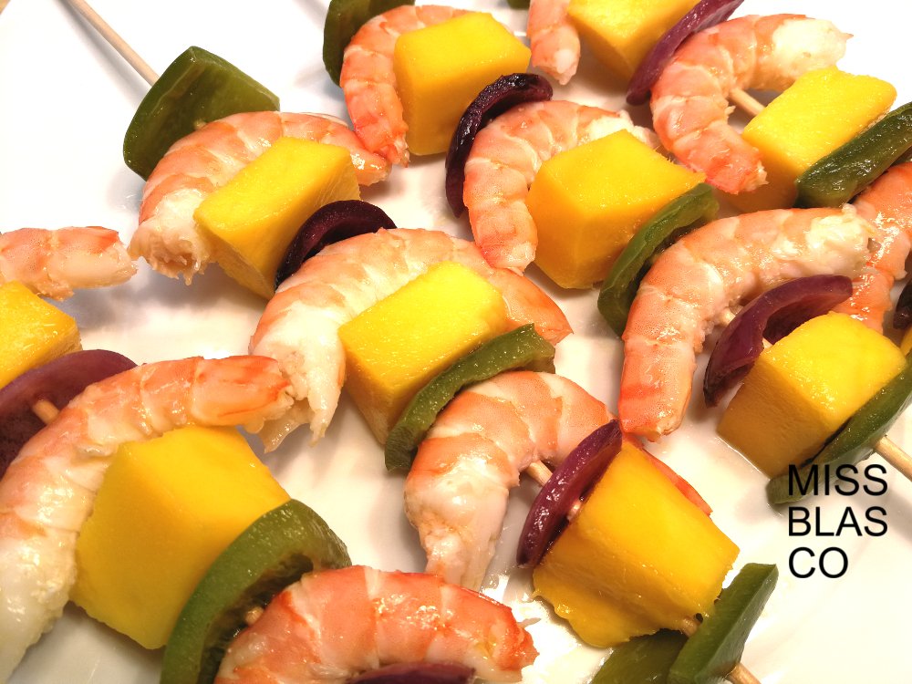 brochetas de langostinos